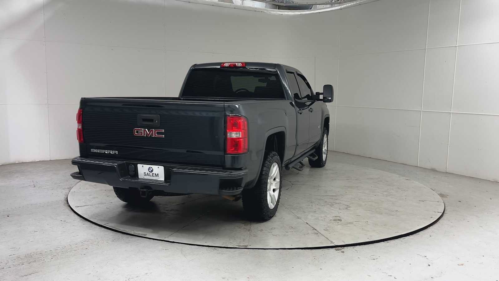 Used 2017 GMC Sierra 1500 4x4 Double Cab w/ Elevation Edition image 2