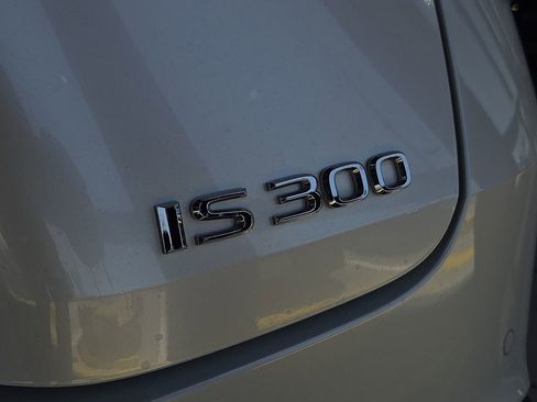 Used 2023 Lexus IS 300 w/ Comfort Package RWD image 10