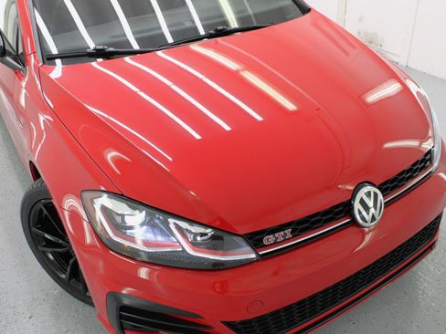Used 2021 Volkswagen GTI SE FWD image 17