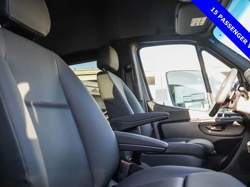 Used 2024 Mercedes-Benz Sprinter 2500 image 19