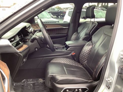 Used 2023 Jeep Grand Cherokee L Summit w/ Advanced Protech Group IV image 8