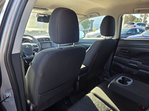 Used 2023 Mitsubishi Outlander Sport ES AWD/4WD image 19