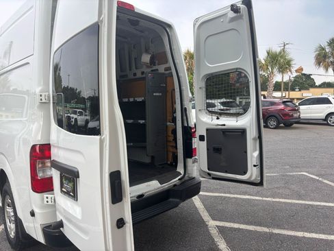Used 2021 Nissan NV 2500 SV w/ Back Door Glass Package RWD image 26