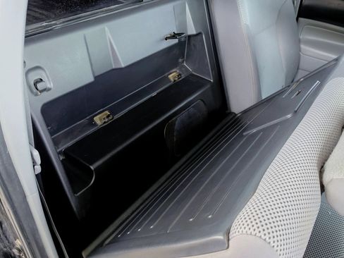 Used 2015 Toyota Tacoma PreRunner w/ TRD Sport Package image 39