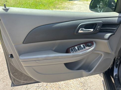 Used 2013 Chevrolet Malibu Eco w/ Power Convenience Package FWD image 7