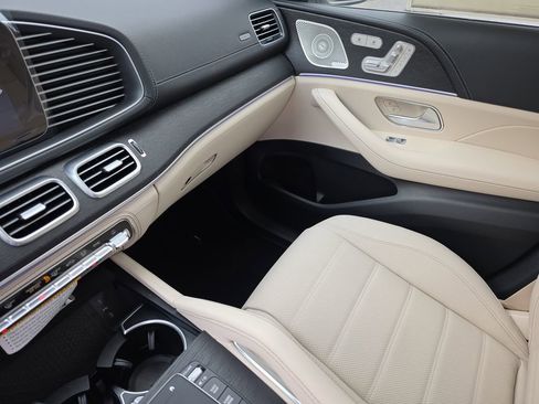 New 2026 Mercedes-Benz GLE 450 4MATIC image 19