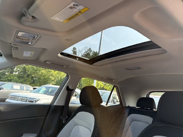New 2026 Hyundai Venue SEL FWD image 35