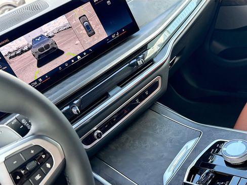 New 2026 BMW X7 xDrive40i w/ Executive Package image 29