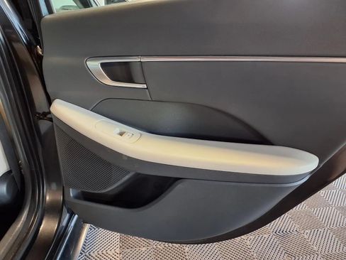 Used 2023 Hyundai Sonata SEL FWD image 9