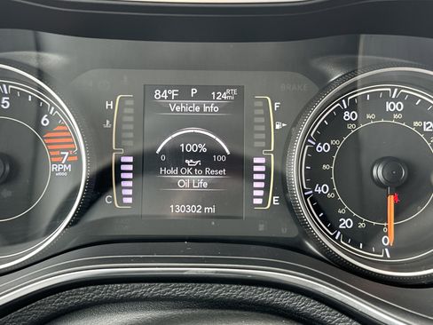 Used 2020 Jeep Cherokee Latitude image 21