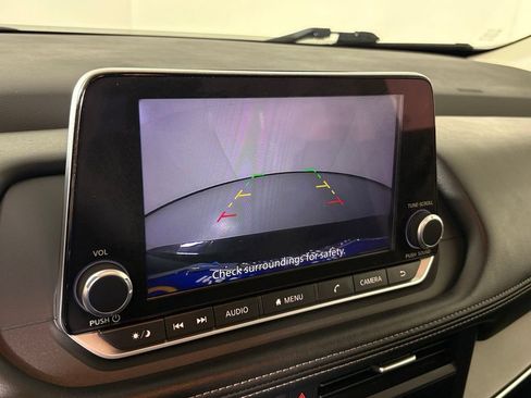 Used 2024 Nissan Rogue SV FWD image 26