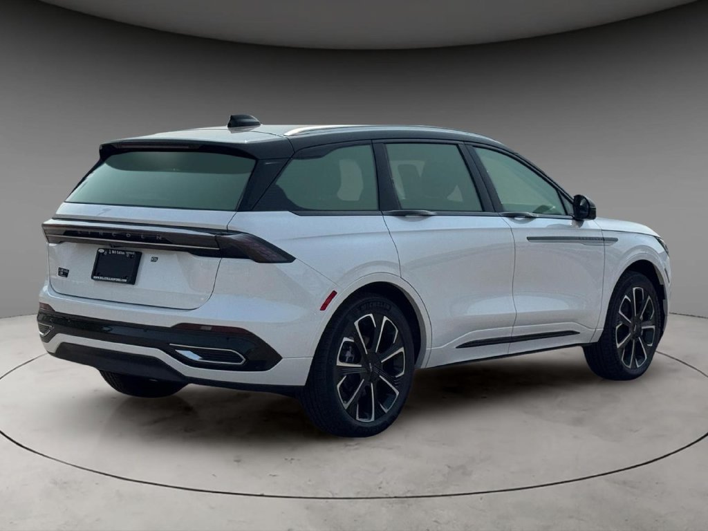 New 2026 Lincoln Nautilus Reserve AWD/4WD image 5