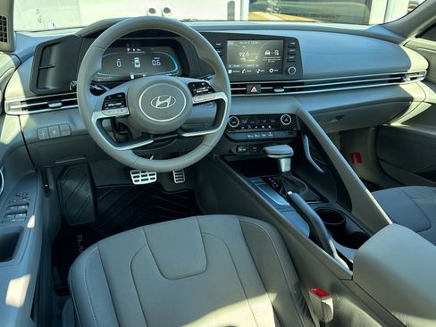 New 2026 Hyundai Elantra Sport image 7