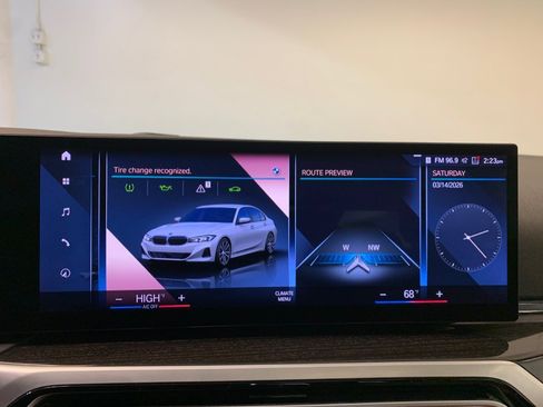 Used 2023 BMW 330i xDrive Sedan w/ Driving Assistance Package AWD/4WD image 27