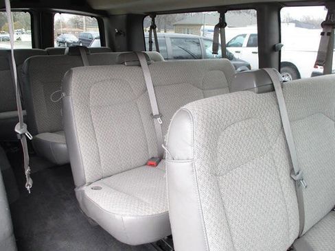 Used 2017 Chevrolet Express 3500 LT w/ LT Preferred Equipment Group image 32