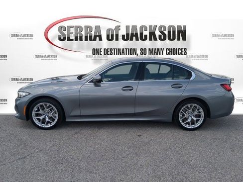 Used 2025 BMW 330i Sedan w/ Convenience Package image 6