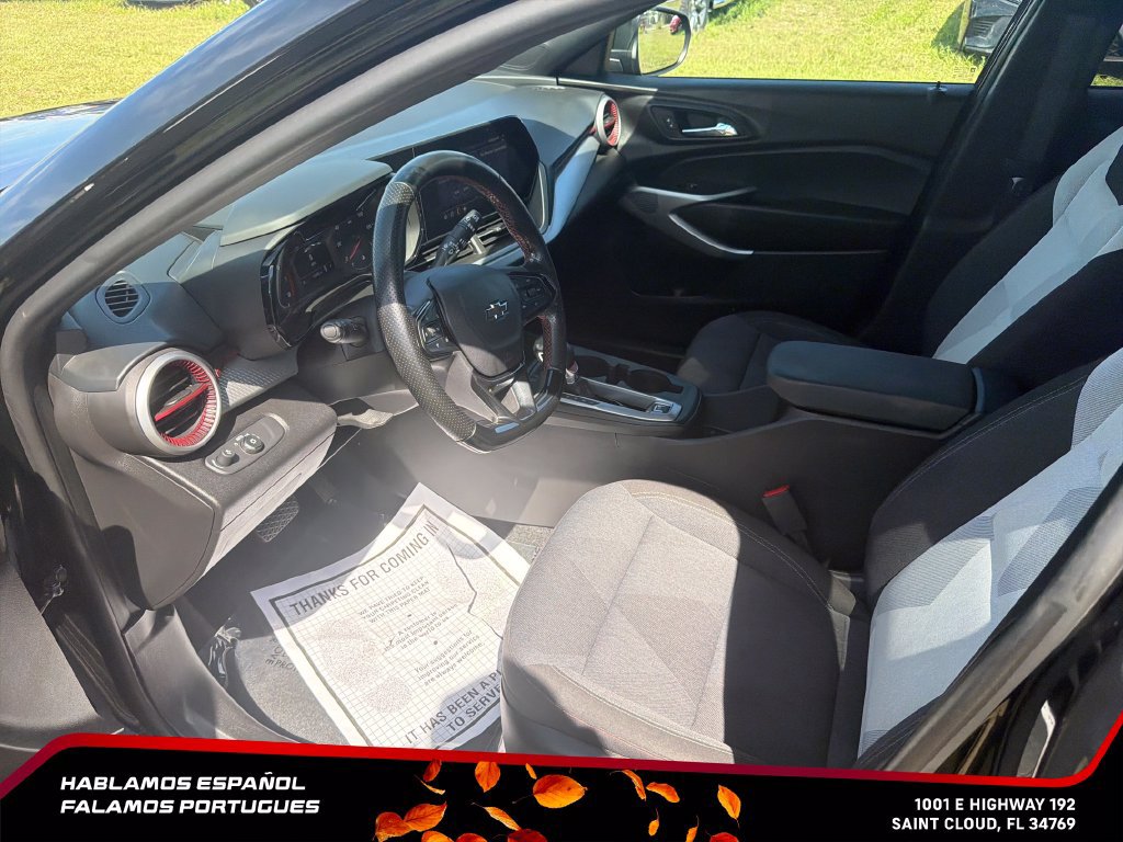Used 2024 Chevrolet Trax RS FWD image 14
