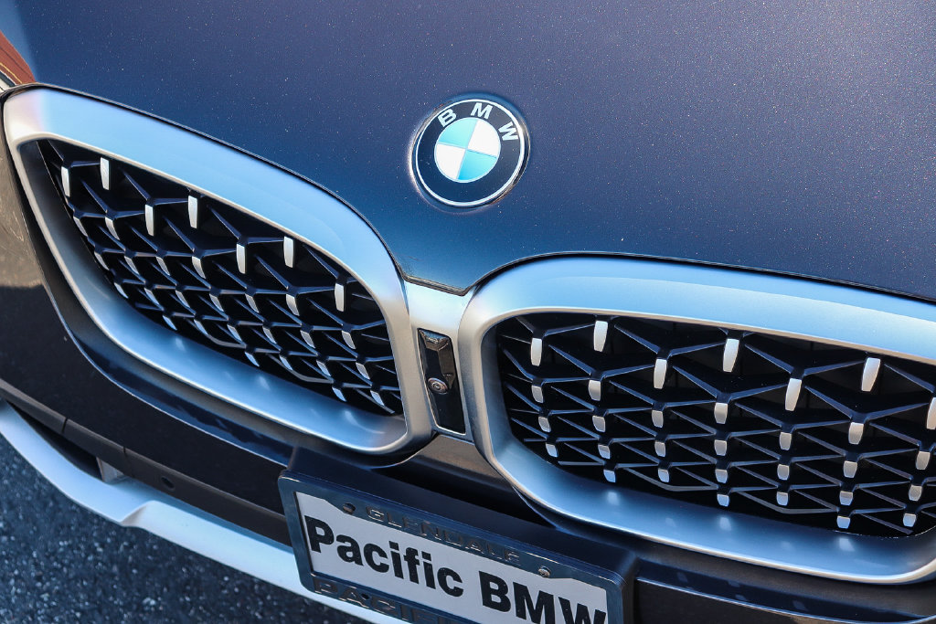 Used 2025 BMW X4 xDrive30i w/ Premium Package AWD/4WD image 11