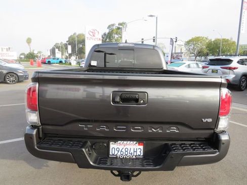 Certified 2021 Toyota Tacoma TRD Off-Road w/ Technology Package image 9