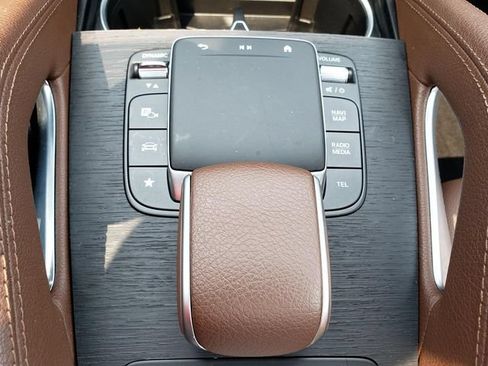Certified 2024 Mercedes-Benz GLS 450 4MATIC image 30