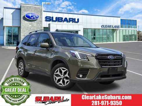 Used 2024 Subaru Forester Premium AWD/4WD image 1