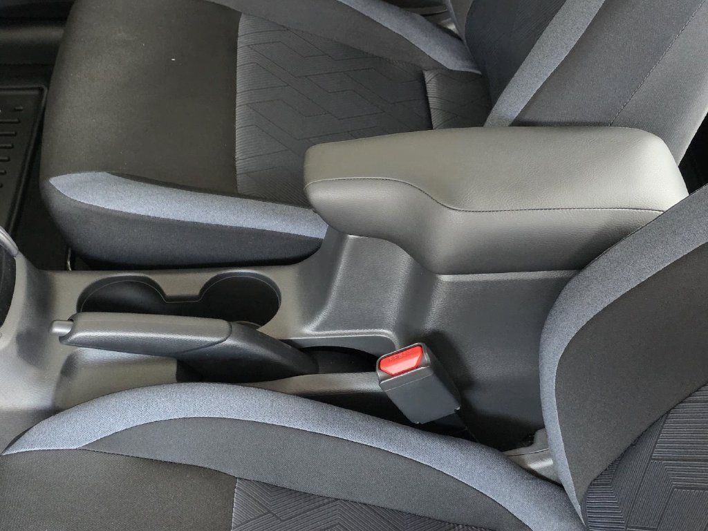 New 2025 Nissan Versa SV w/ Trunk Package FWD image 9
