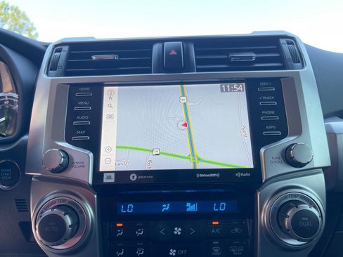 Used 2022 Toyota 4Runner Limited RWD image 5