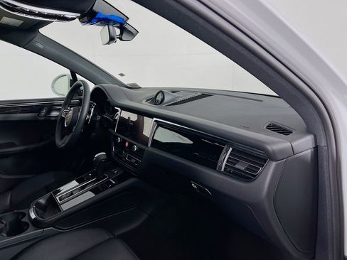 New 2026 Porsche Macan S image 31