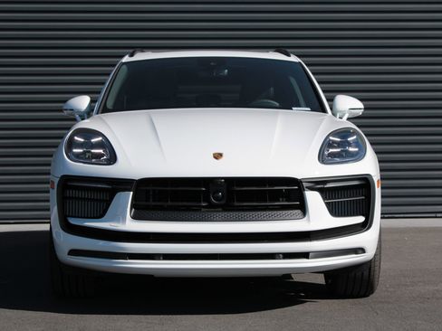 New 2026 Porsche Macan S image 6