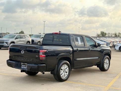 Used 2023 Nissan Frontier SV w/ SV Convenience Package RWD image 7