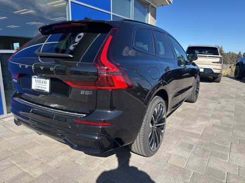 New 2026 Volvo XC60 B5 Ultra w/ Protection Package Premier image 4