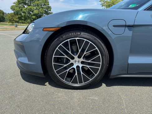 New 2025 Porsche Taycan image 11