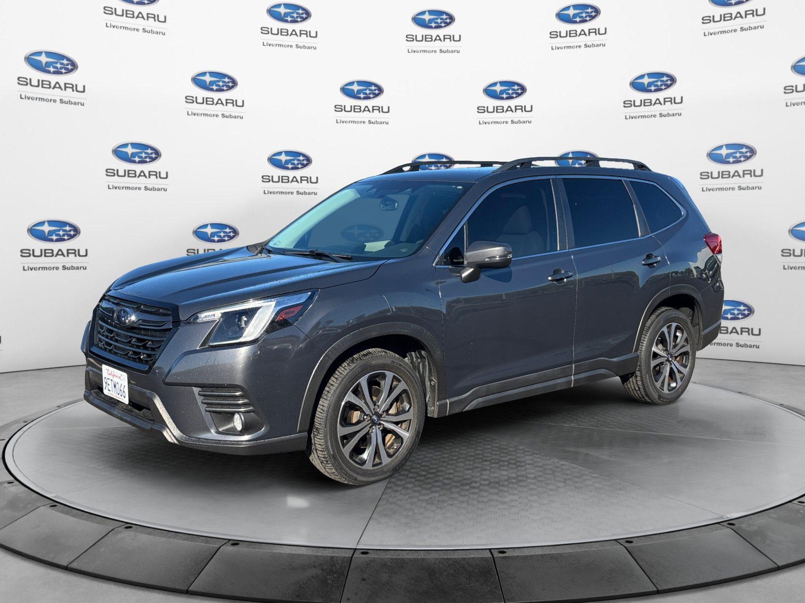 Used 2023 Subaru Forester Limited AWD/4WD image 3