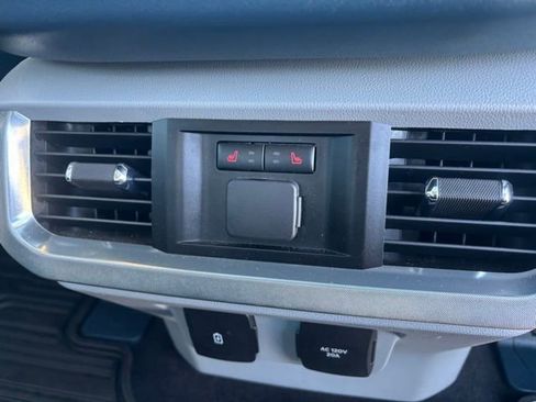 Used 2023 Ford F150 Limited image 36