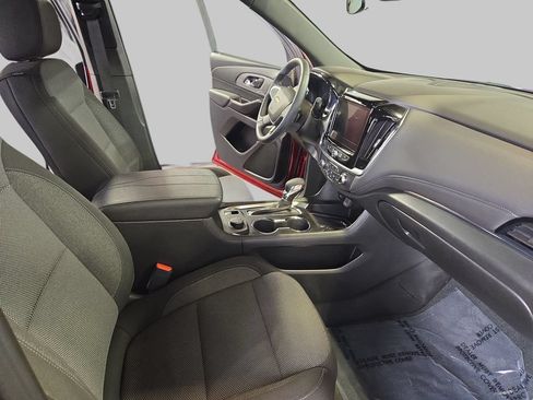 Used 2023 Chevrolet Traverse LT AWD/4WD image 10