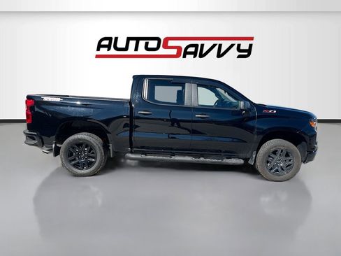 Used 2025 Chevrolet Silverado 1500 Custom Trail Boss w/ Turbomax Blackout Package AWD/4WD image 8