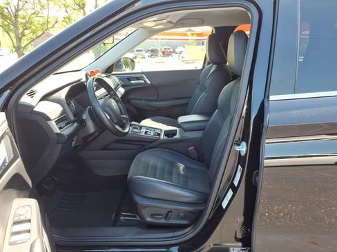 Used 2024 Mitsubishi Outlander SE FWD image 15