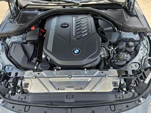 Used 2025 BMW M240i Coupe RWD image 27