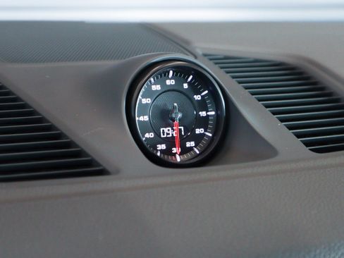 Certified 2023 Porsche Cayenne Coupe image 22