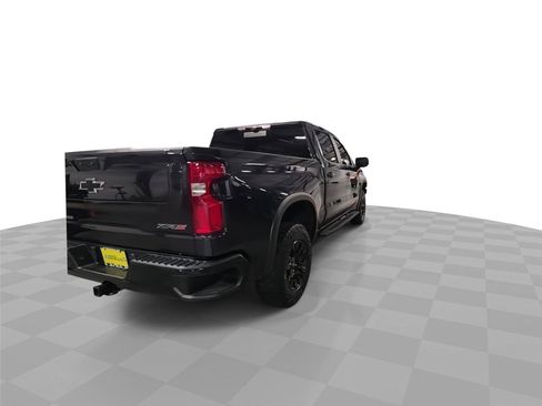 Used 2023 Chevrolet Silverado 1500 ZR2 w/ Technology Package AWD/4WD image 8