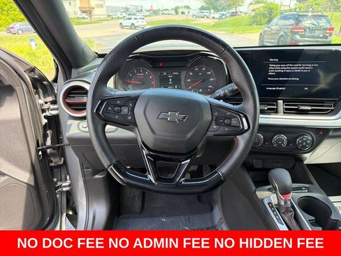 Used 2025 Chevrolet Trax RS w/ Driver Confidence Package FWD image 16