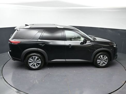 Used 2025 Nissan Pathfinder SL FWD image 26