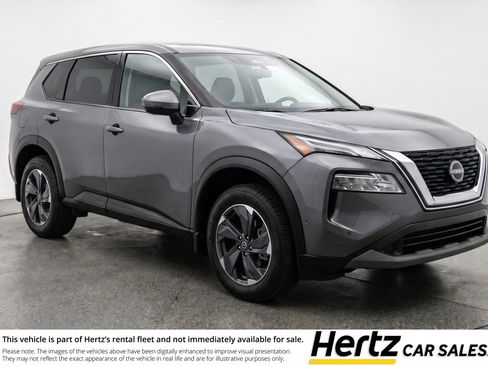 Used 2025 Nissan Rogue SV FWD image 1