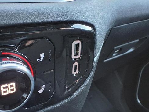 New 2026 GMC Sierra 1500 Elevation image 8