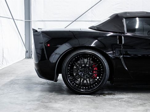 Used 2005 Chevrolet Corvette Convertible w/ Preferred Equipment Group image 14