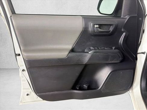 Used 2019 Toyota Tacoma SR w/ SR Convenience Package RWD image 10