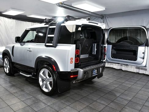 Used 2021 Land Rover Defender 90 X-Dynamic S AWD/4WD image 57