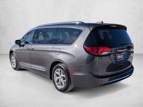 Used 2018 Chrysler Pacifica Touring-L Plus w/ Advanced Safetytec Group image 8
