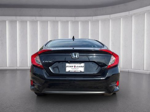 Used 2017 Honda Civic EX image 4