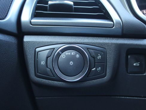 Used 2014 Ford Fusion Titanium image 24